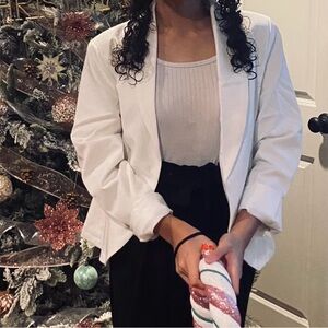 ✨ Girls White Formal Blazer ✨